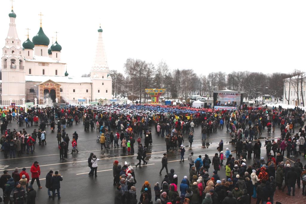 Пять тысяч ярославцев вышли на Советскую площадь, чтобы поддержать российских олимпийцев