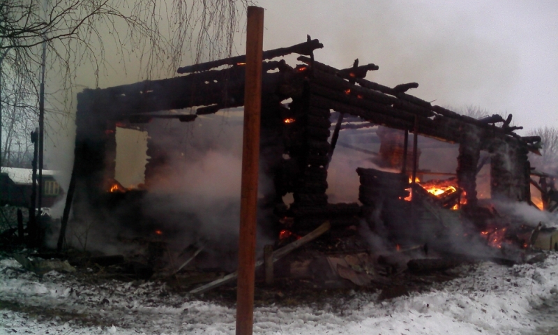 В Ярославском районе по факту гибели женщины на пожаре проводят проверку