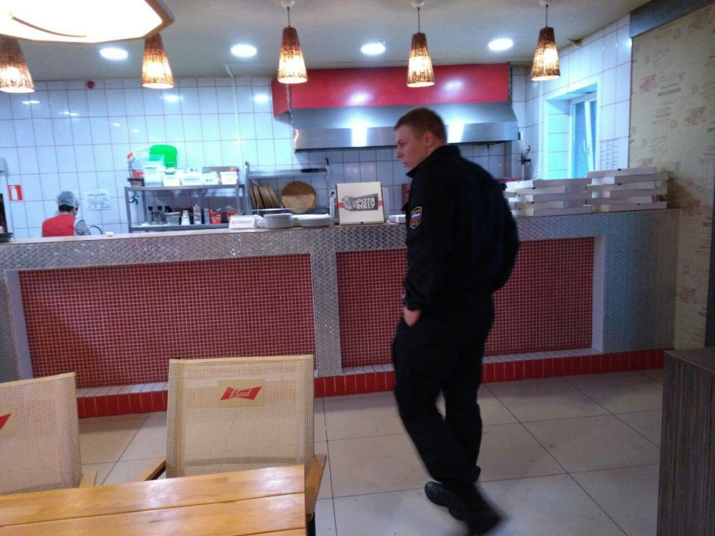 В Ярославле закрыли пиццерию, в которой посетителей кормили из немытой посуды