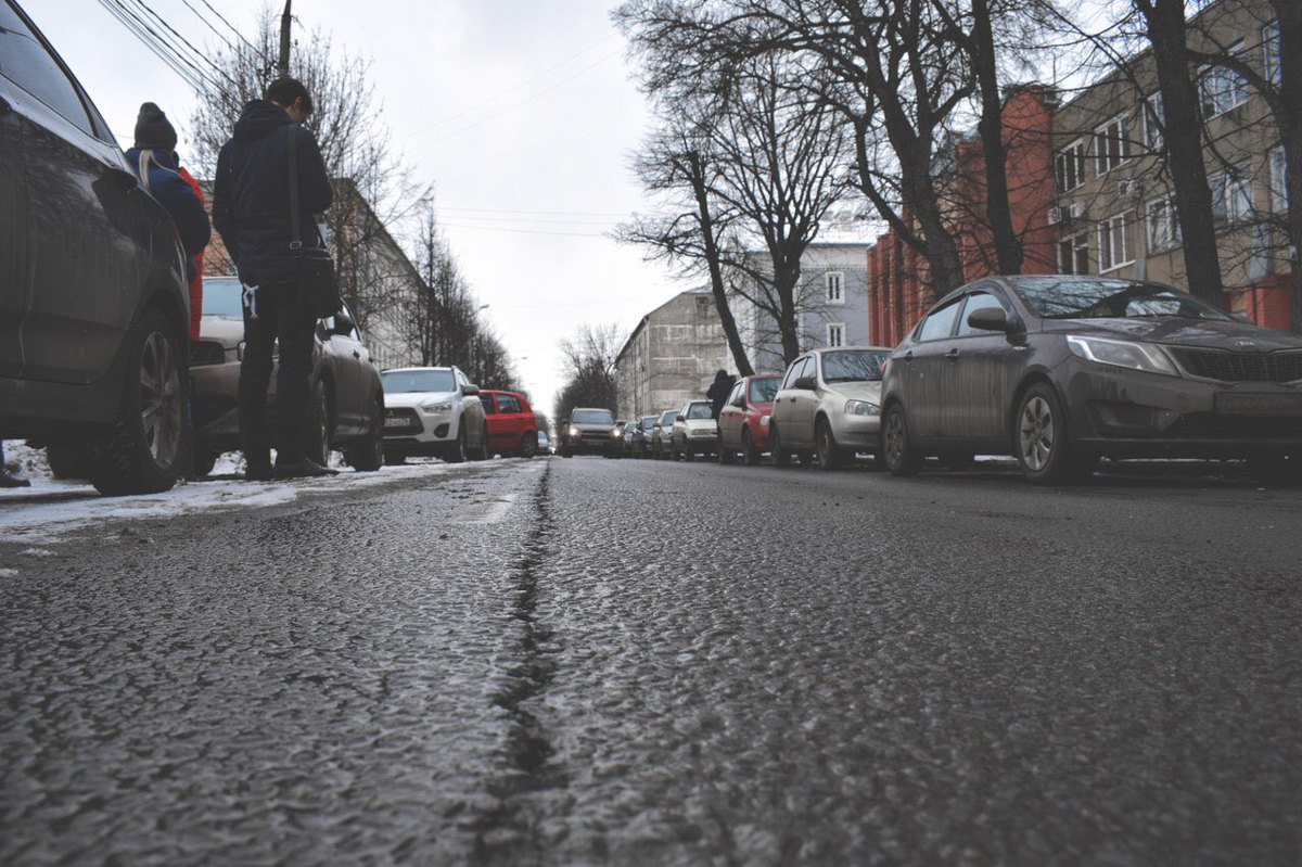 В Ярославле проведена проверка по факту деформации дорожного покрытия на улице Некрасова