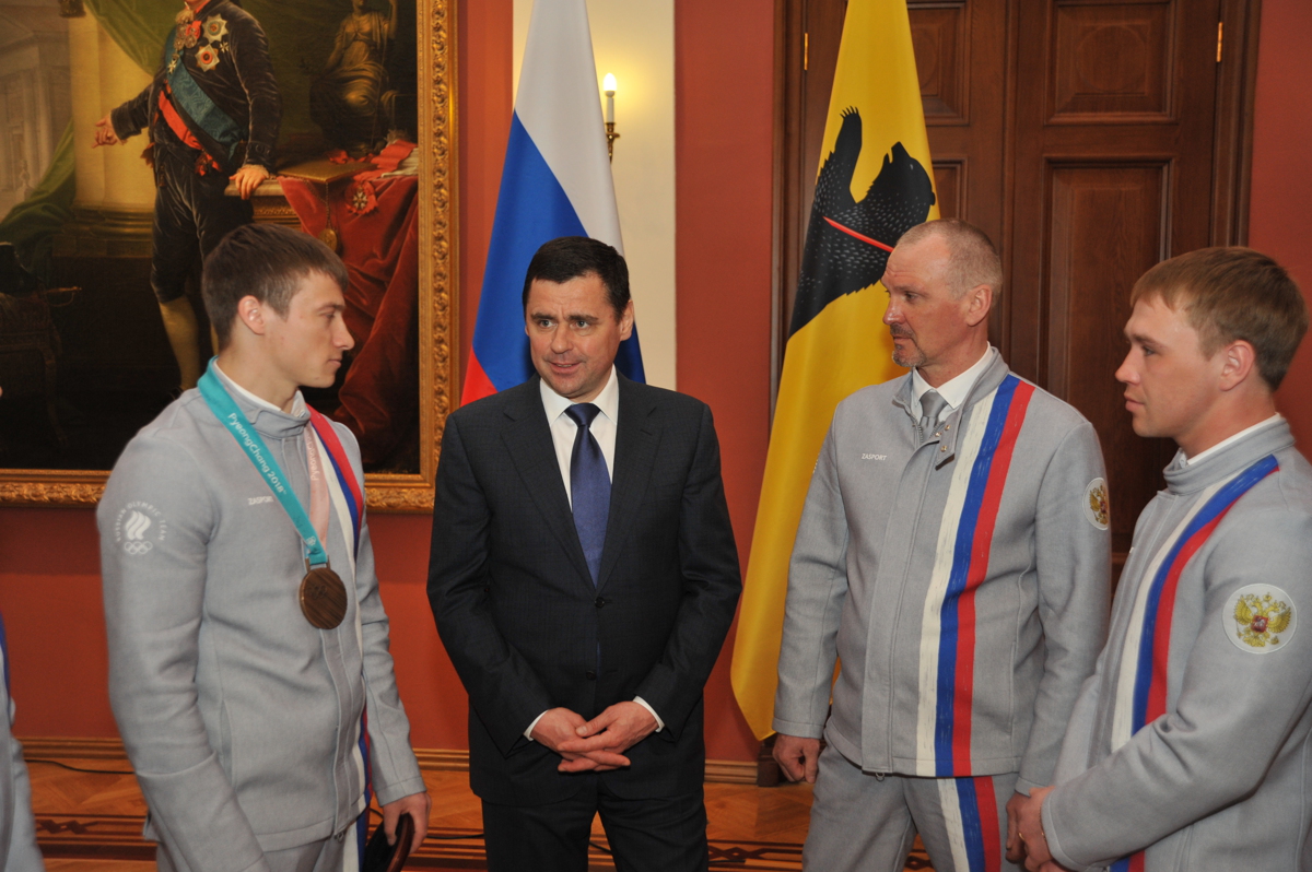 Губернатор Миронов вручил фристайлистам – участникам Олимпиады областные награды