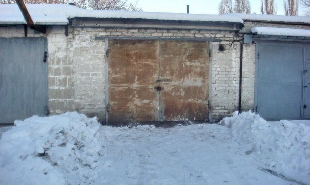 У жителя Ярославля арестовали гараж за долг в 9 миллионов рублей