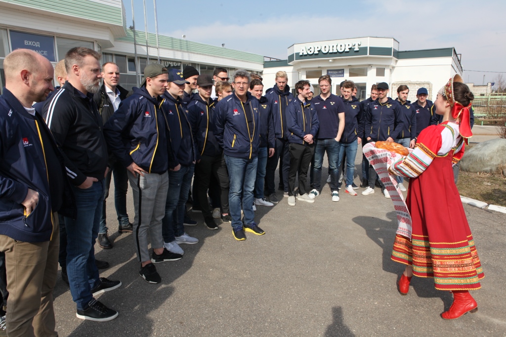 В Ярославль на матч Евротура прибыли хоккеисты сборной Швеции