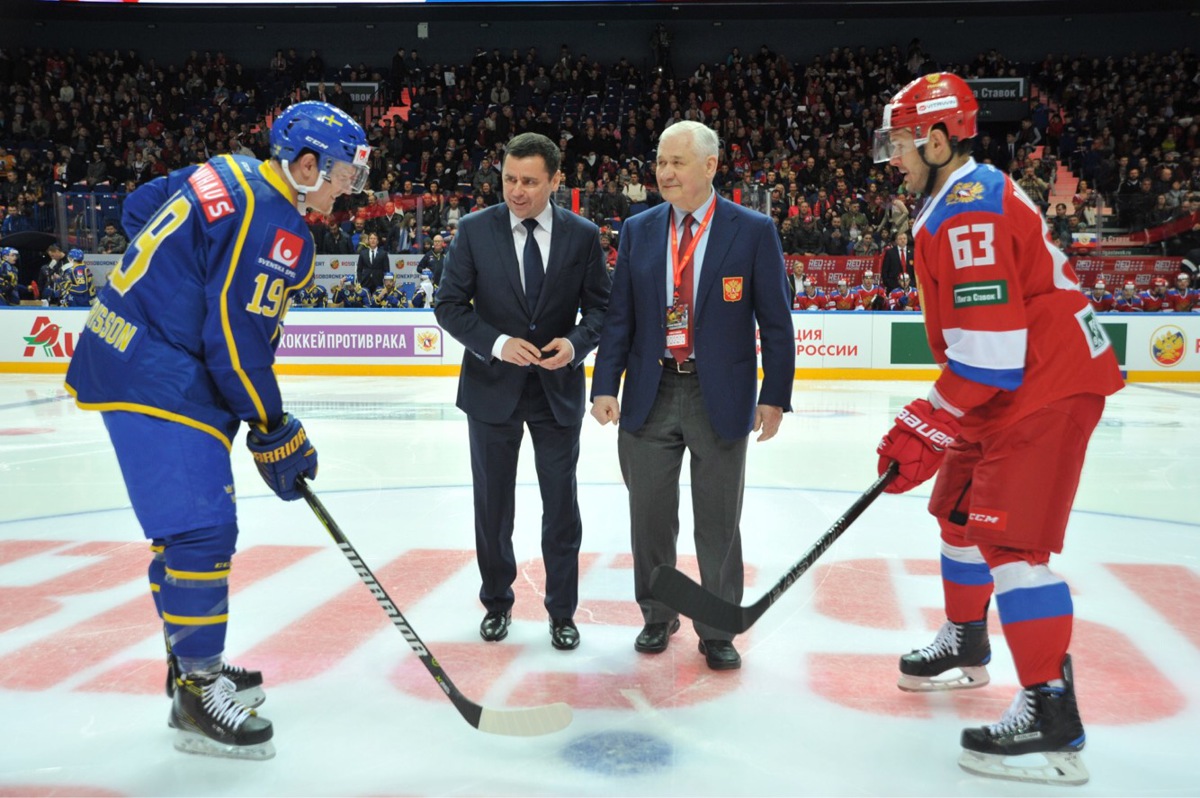 Сборная России по хоккею уступила Швеции в Ярославле: фоторепортаж