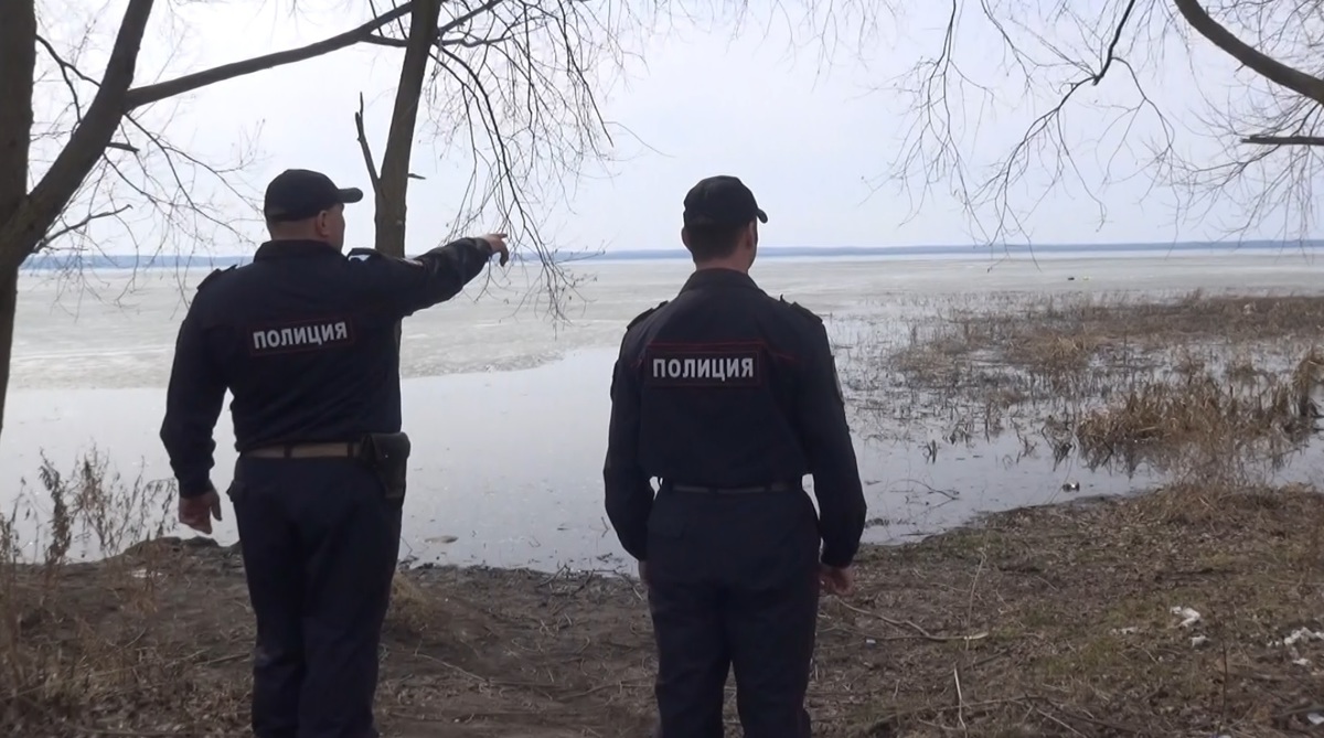 В Ярославской области рыбак провалился под лед