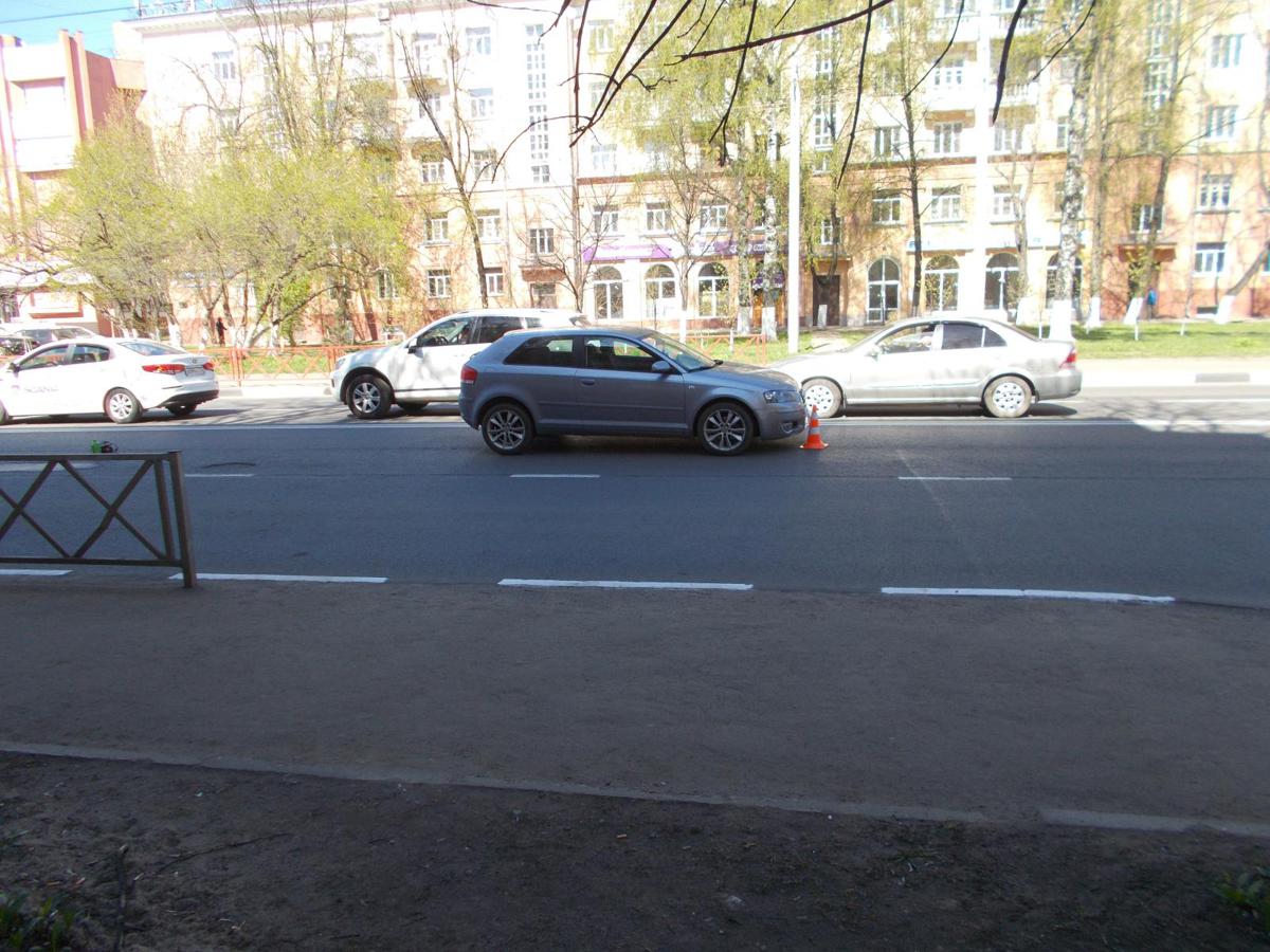 В центре Ярославля автомобиль «Ауди» сбил женщину