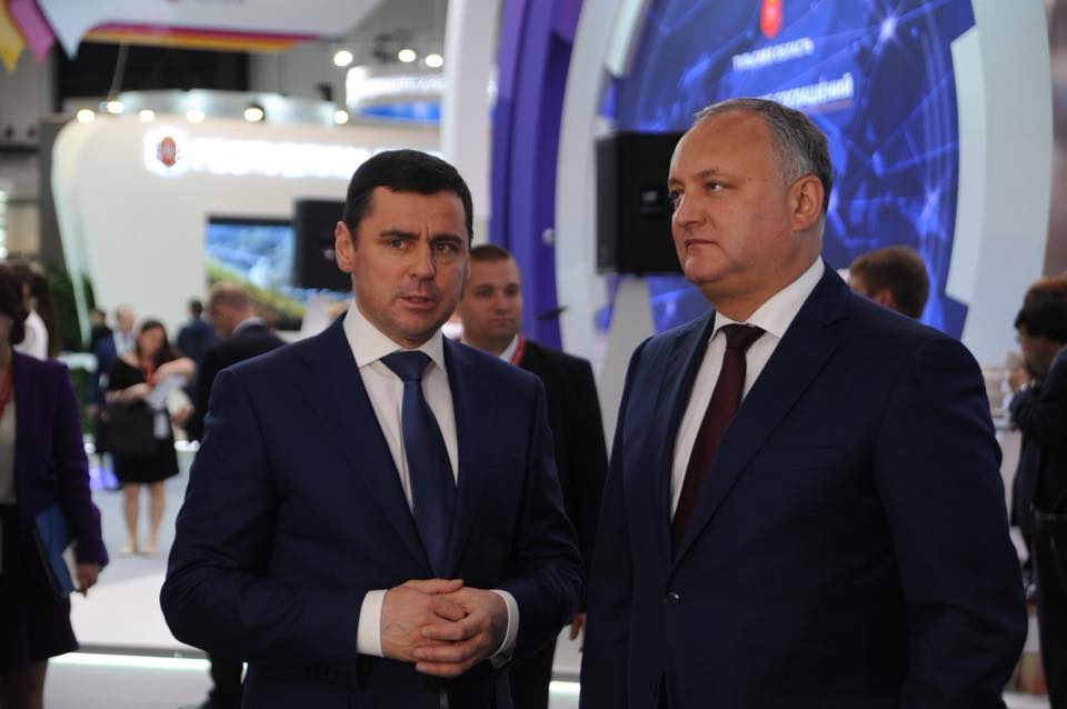 Дмитрий Миронов представил президенту Молдавии продукцию ярославских предприятий