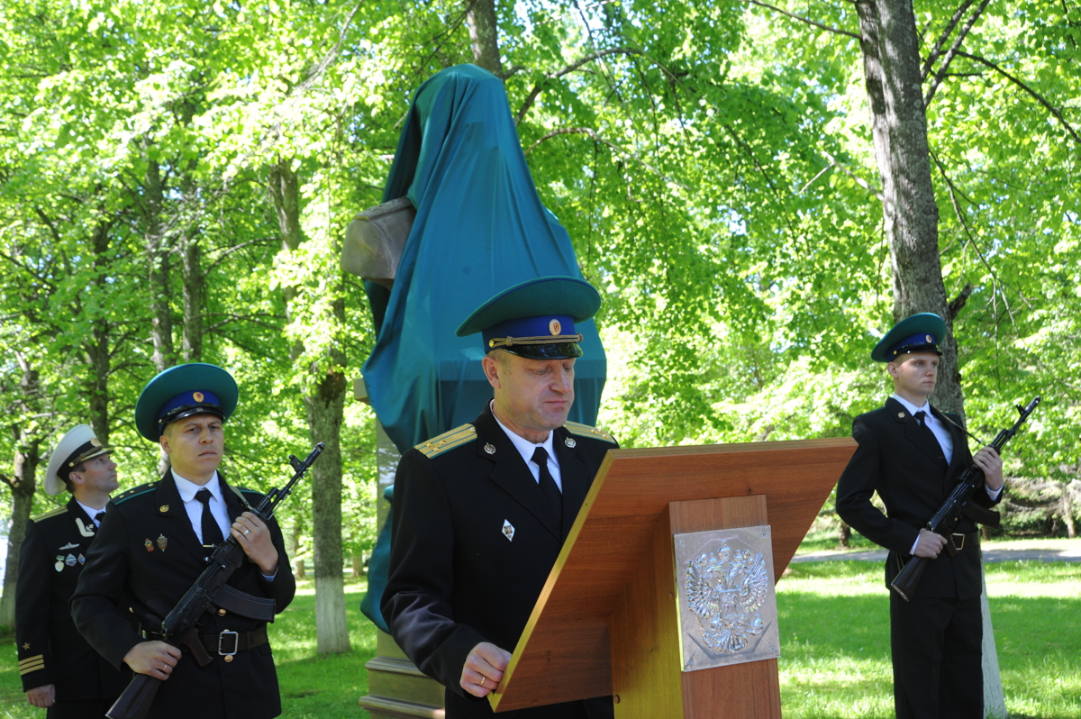 В Ярославской области на праздновании столетия пограничных войск России открыли новый памятник