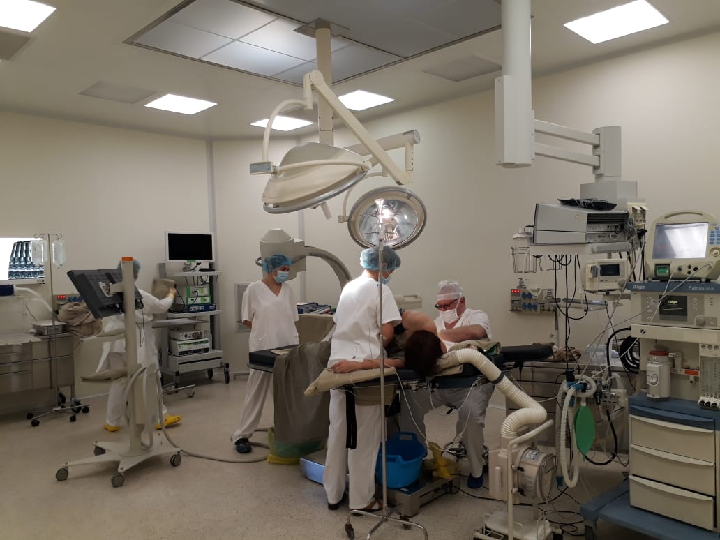Хирурги больницы имени Соловьева освоили уникальную методику лечения остеохондроза