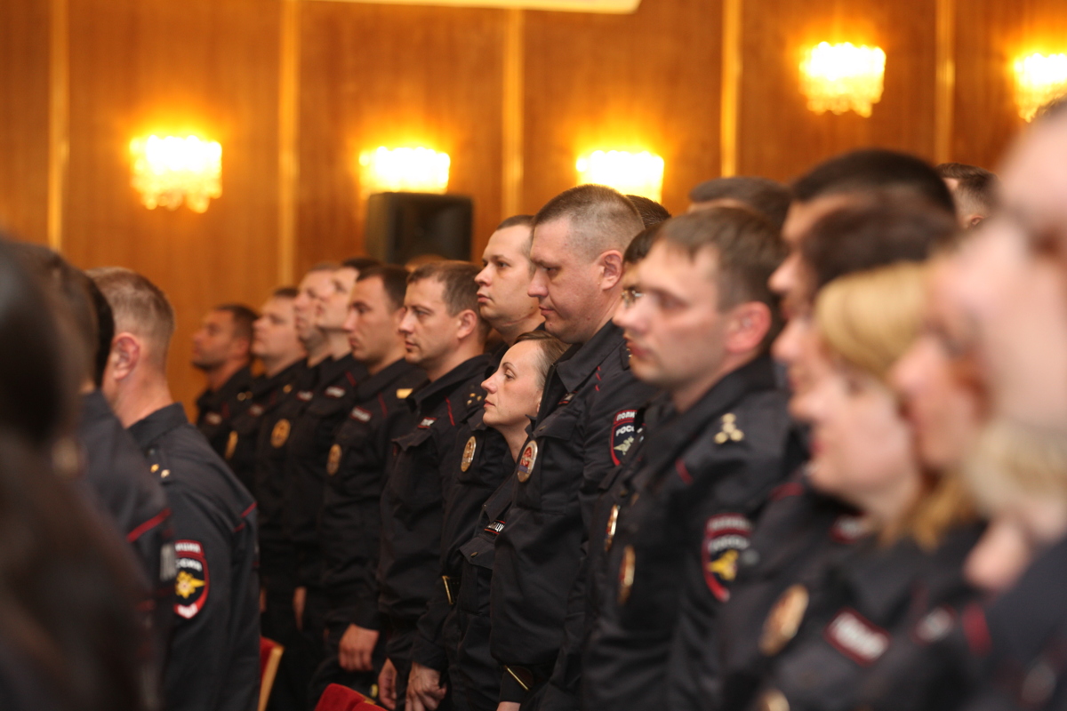 В правительстве региона поздравили сотрудников полиции регионального УМВД с успешным несением службы во время проведения матчей чемпионата мира по футболу в Нижнем Новгороде