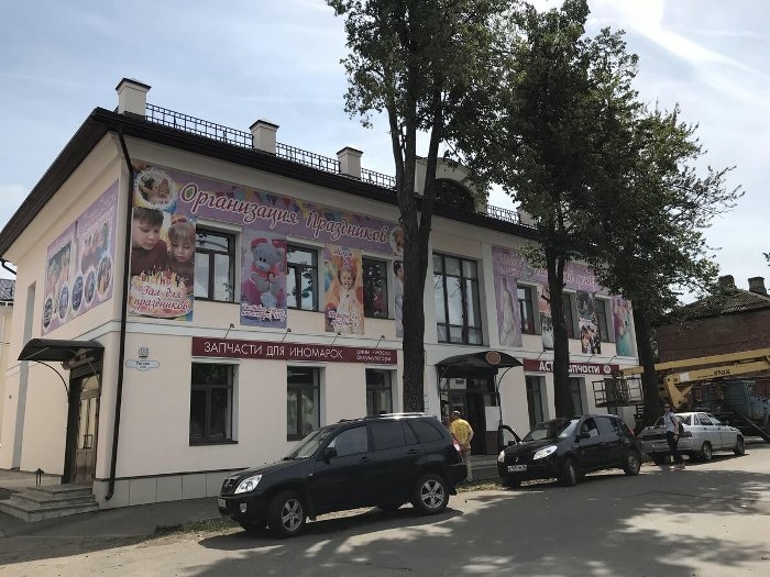 В Рыбинске с фасадов зданий демонтировано 10 рекламных конструкций
