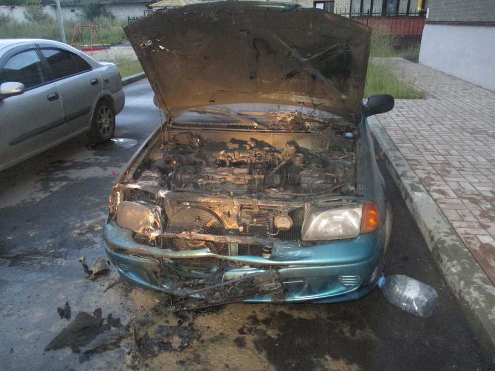 За ночь в Ярославской области сгорели два автомобиля