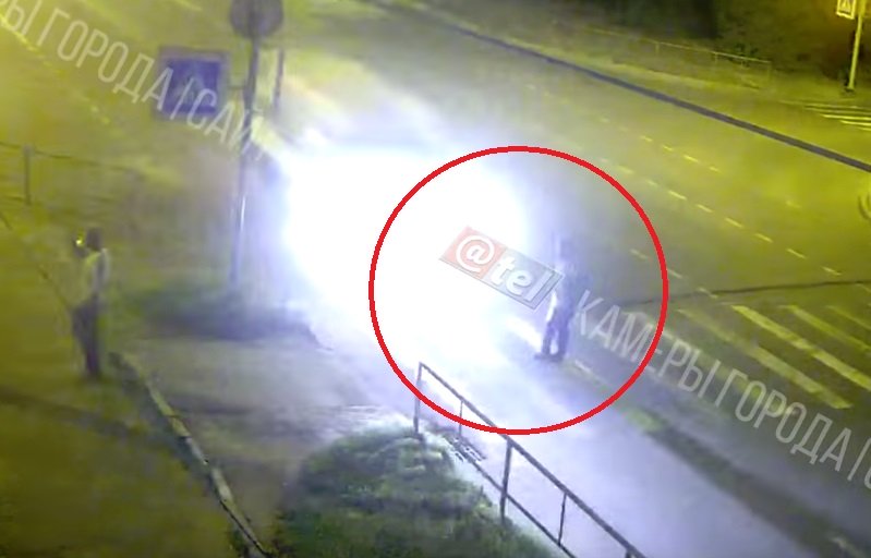 В Рыбинске скончался пешеход, которого на переходе сбила «Газель»: видео