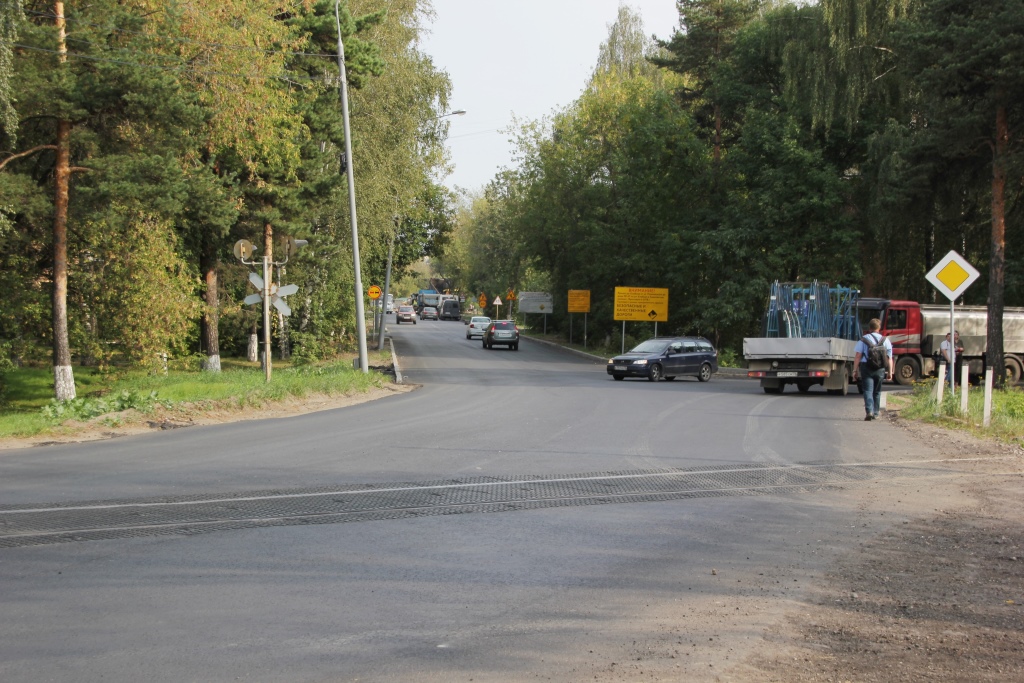 Ремонт двух дорог за Волгой в Ярославле завершат в сентябре