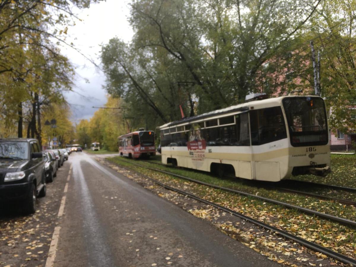 В Ярославле днем в понедельник встали трамваи: причина
