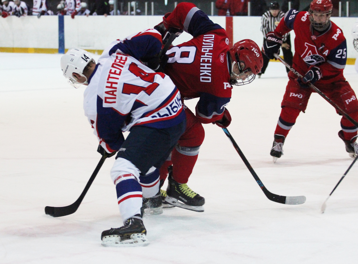 Хоккейные команды из Ярославской области впервые сыграли друг с другом в сезоне НМХЛ