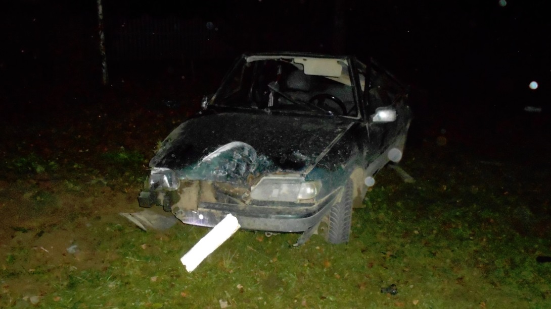 В Ярославской области пьяный водитель перевернулся в кювет и попал в больницу