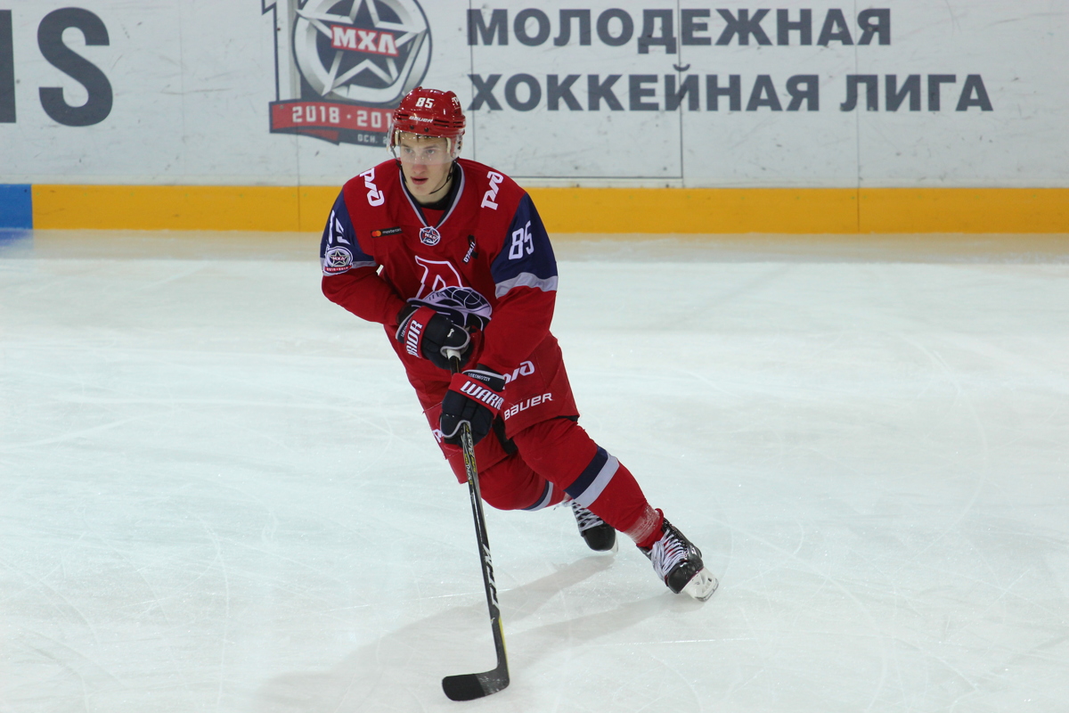 «Локо» одержал десятую победу подряд в МХЛ, крупно обыграв «Русских Витязей»