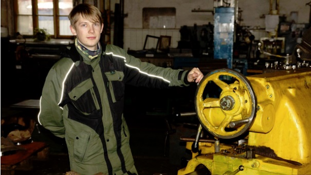 Наградили ярославца, вывезшего рыбинских подростков из зоны ЧС в Краснодарском крае