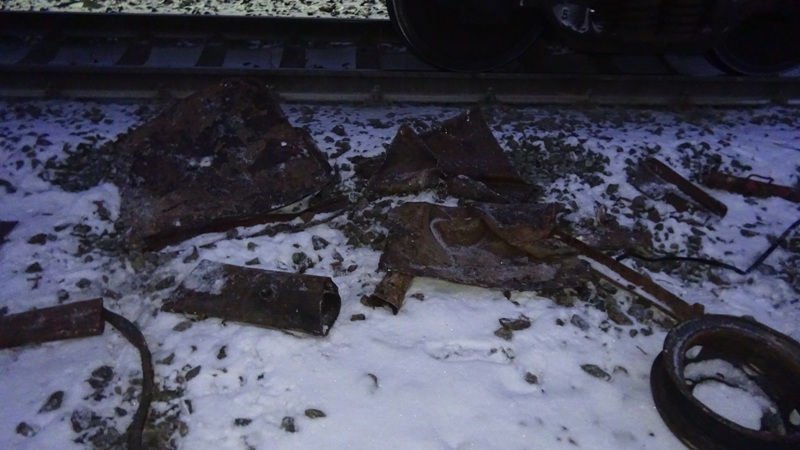 Двое ярославцев украли из вагона грузового поезда 900 килограммов металла