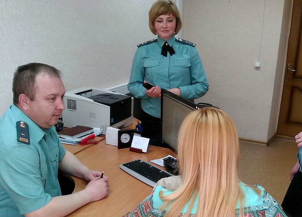 Ярославну, которая задолжала сыну 128 тысяч рублей алиментов, отправили на обязательные работы