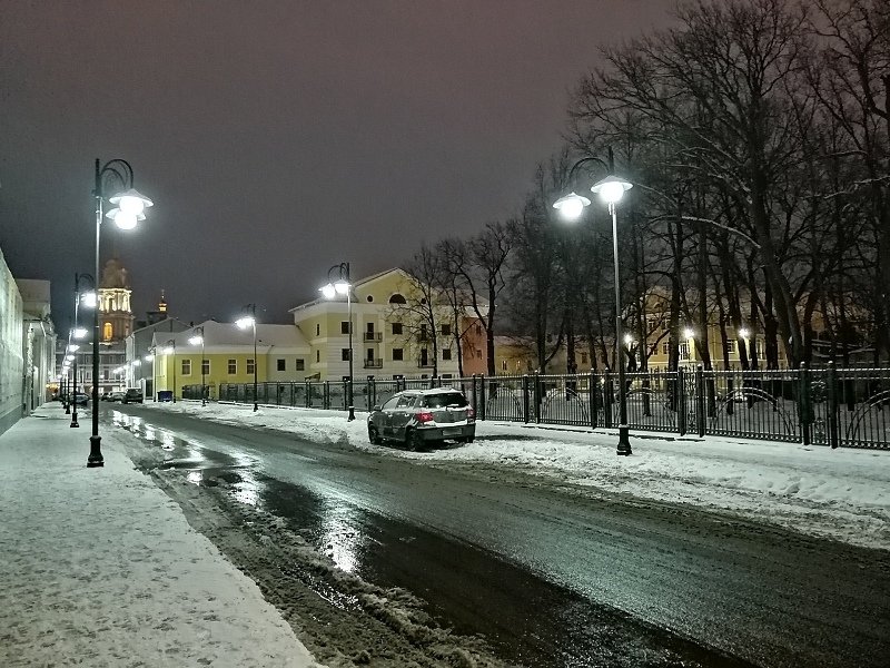 На центральных улицах Рыбинска установили ретросветильники