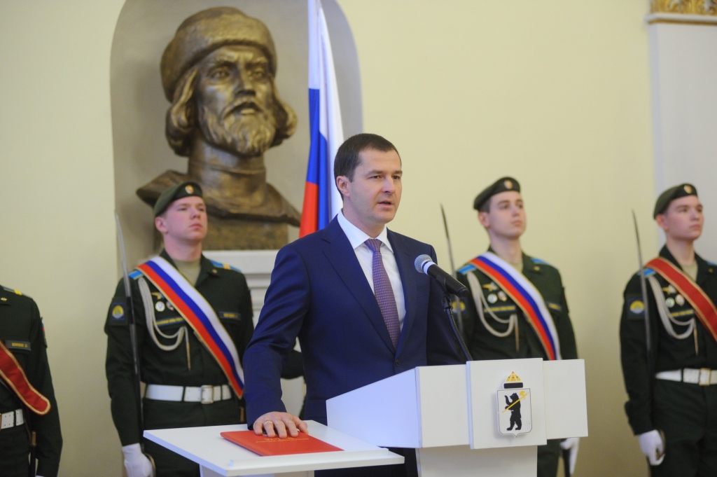 Дмитрий Миронов поздравил с официальным вступлением в должность мэра Ярославля Владимира Волкова