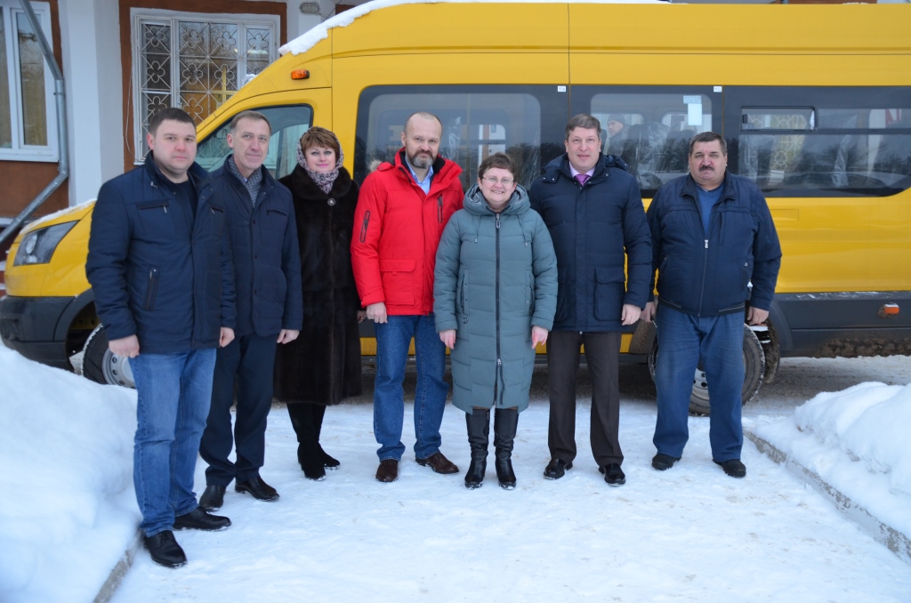 Дубковская общеобразовательная школа Переславского района получила новый автобус
