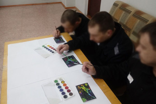 В колонии в Ярославской области заключенные проходят арт-терапию