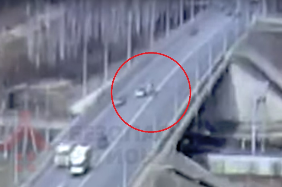 Появилось видео смертельного ДТП в Ярославле, в котором погиб мотоциклист
