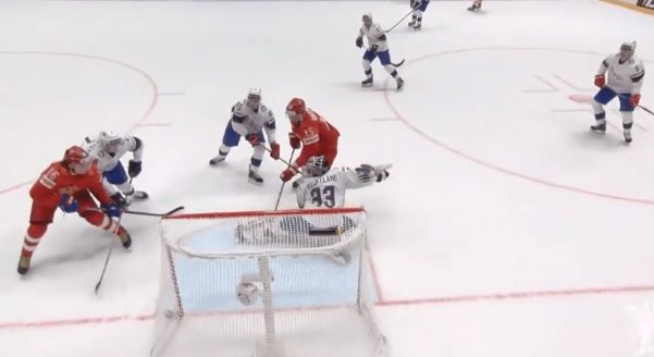 Ярославец Артем Анисимов забил в первом матче сборной России на чемпионате мира по хоккею