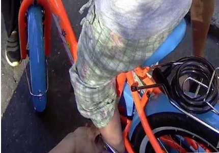 В Ярославле спасли девочку, у которой нога застряла в велосипеде