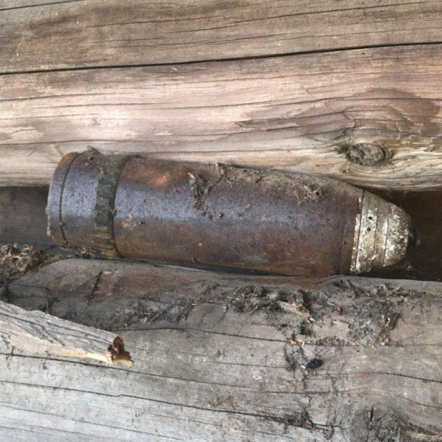 В бане в Ярославской области обнаружили боевой артиллерийский снаряд