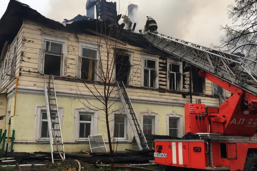 Пожар с шестью погибшими в Ростове: жильцов сгоревшего дома расселят