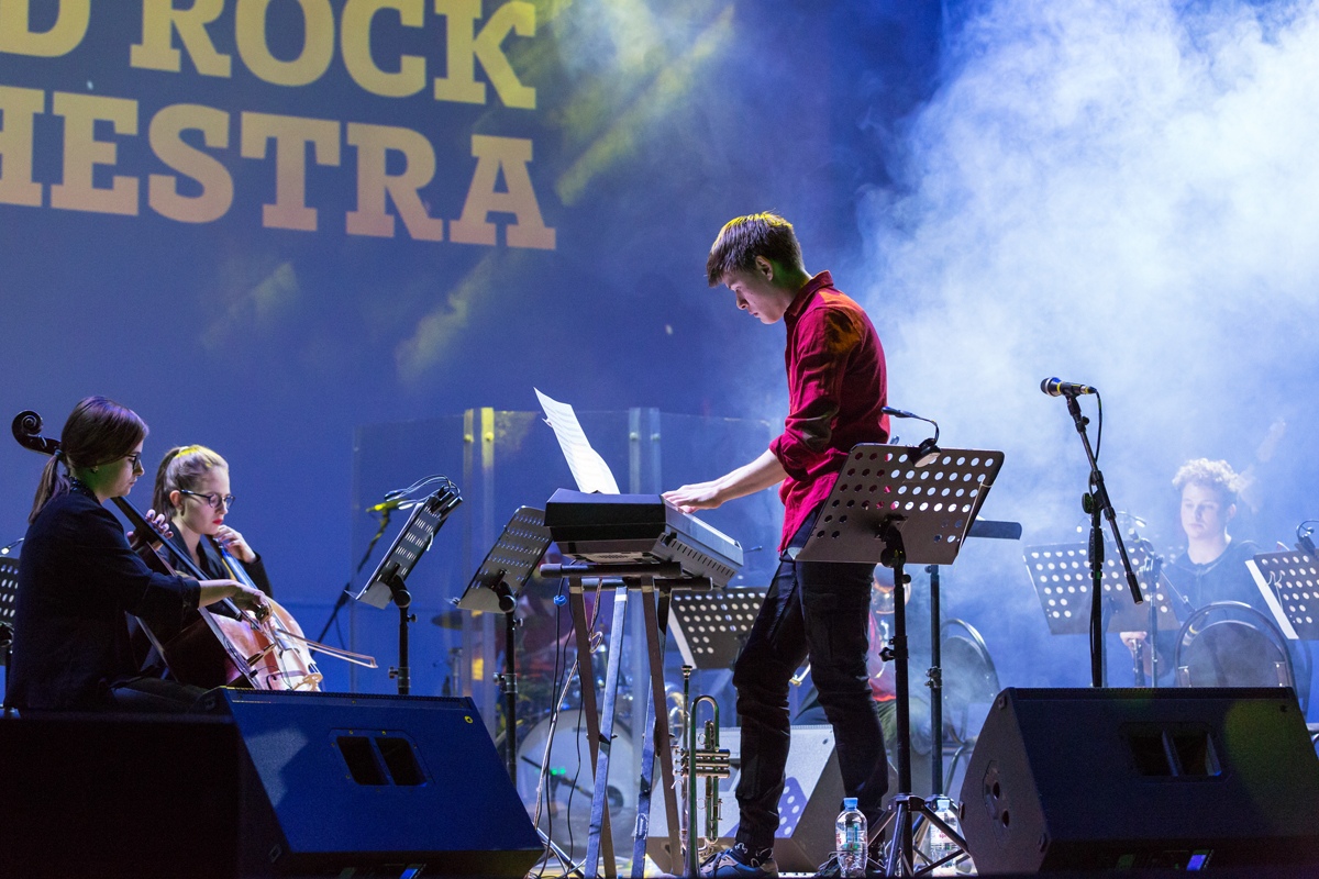 Легендарные рок-хиты в исполнении оркестра впервые прозвучат в Ярославле