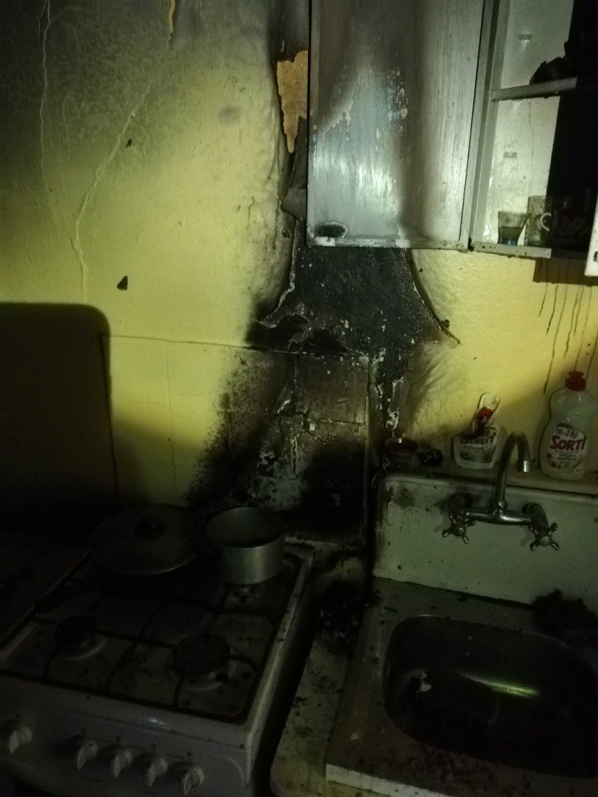 В многоэтажном доме в Ярославской области прогремел взрыв
