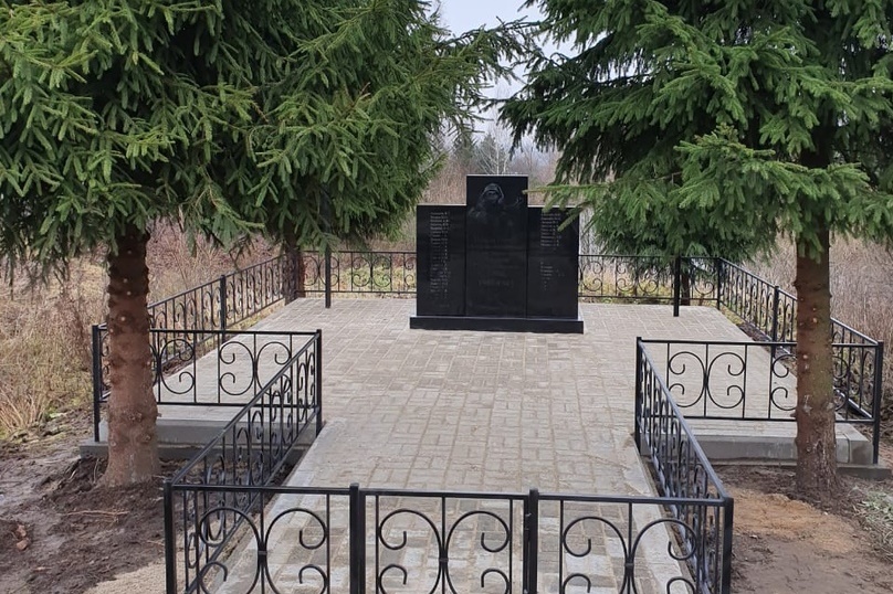 Завершены работы по благоустройству военно-мемориальных объектов в двух районах Ярославской области