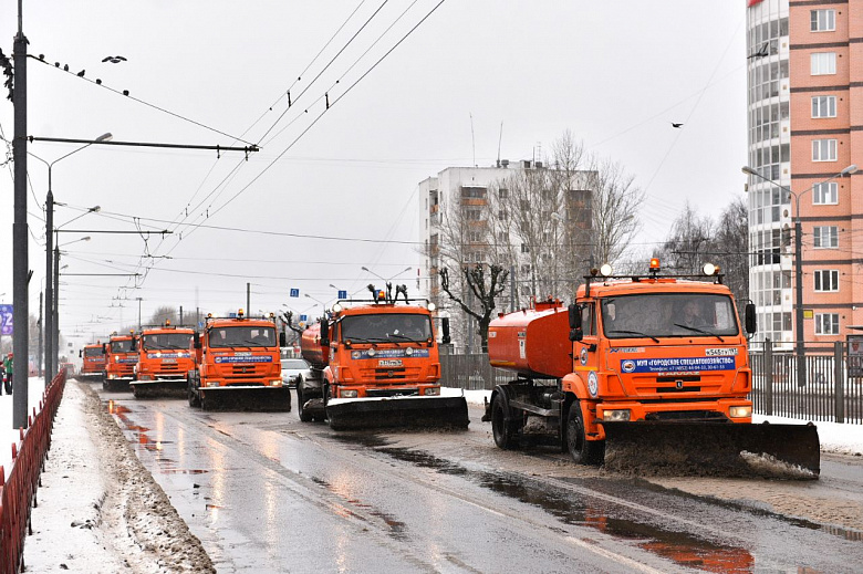 Мэрия Ярославля ответила на посты в соцсетях о некачественной уборке улиц от снега