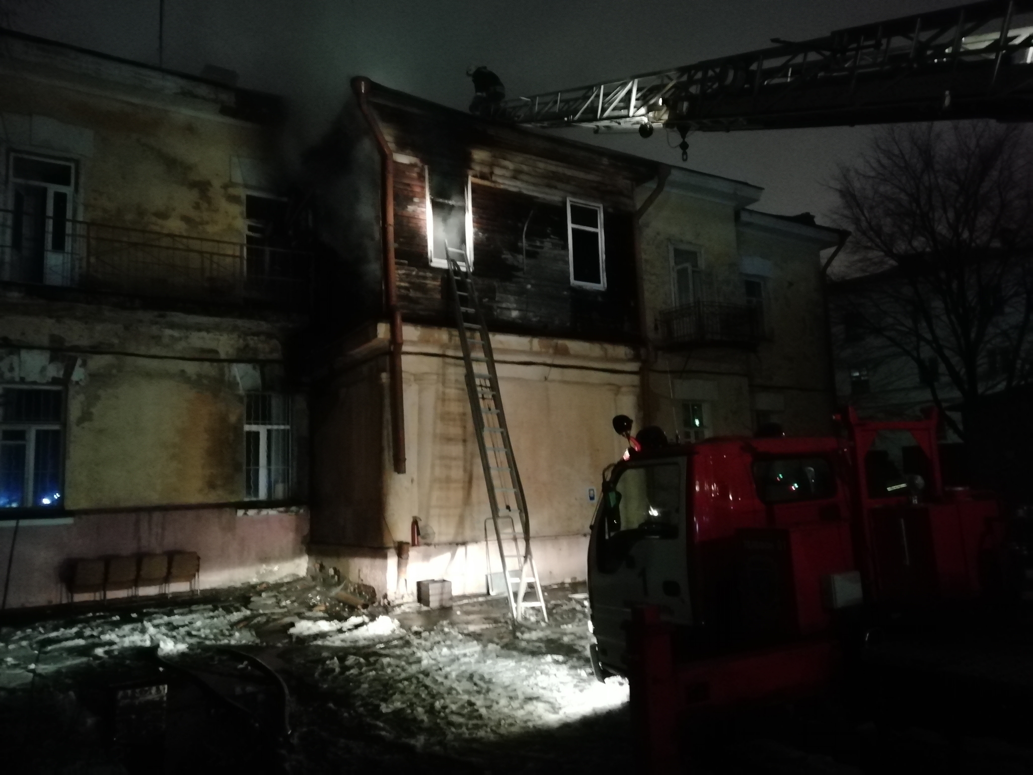 В центре Ярославля произошел пожар в здании военкомата