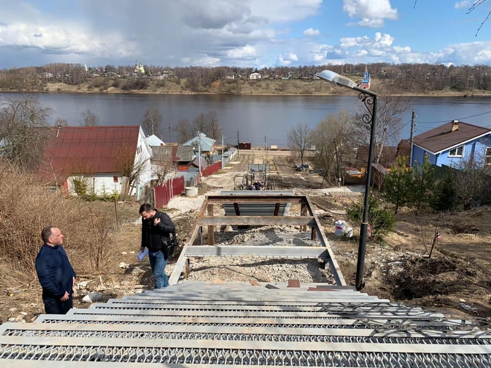 В Тутаеве реконструируют лестницу к Воскресенскому собору