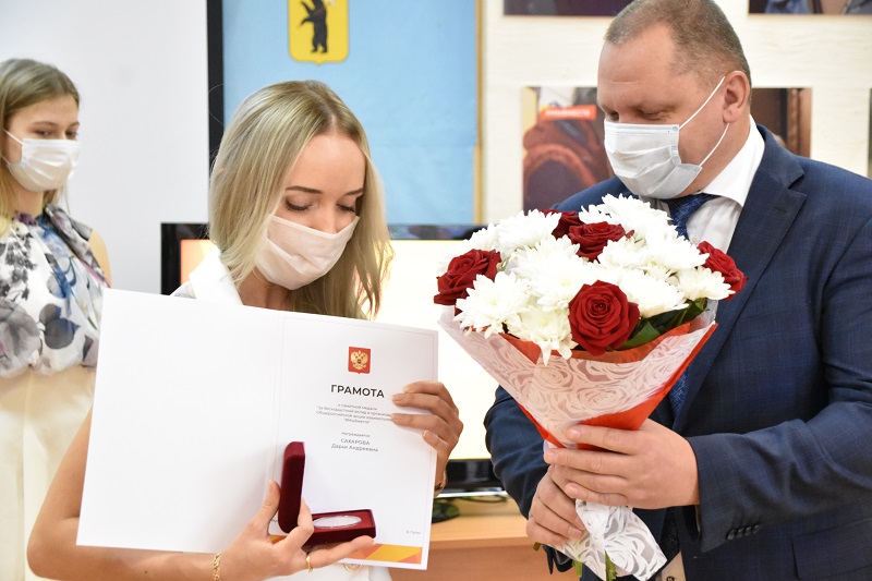 5 ярославских волонтеров награждены медалями за вклад в организацию общероссийской акции