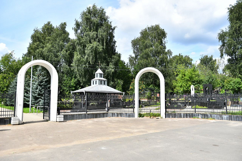 В Ярославле Леонтьевское кладбище передали городу