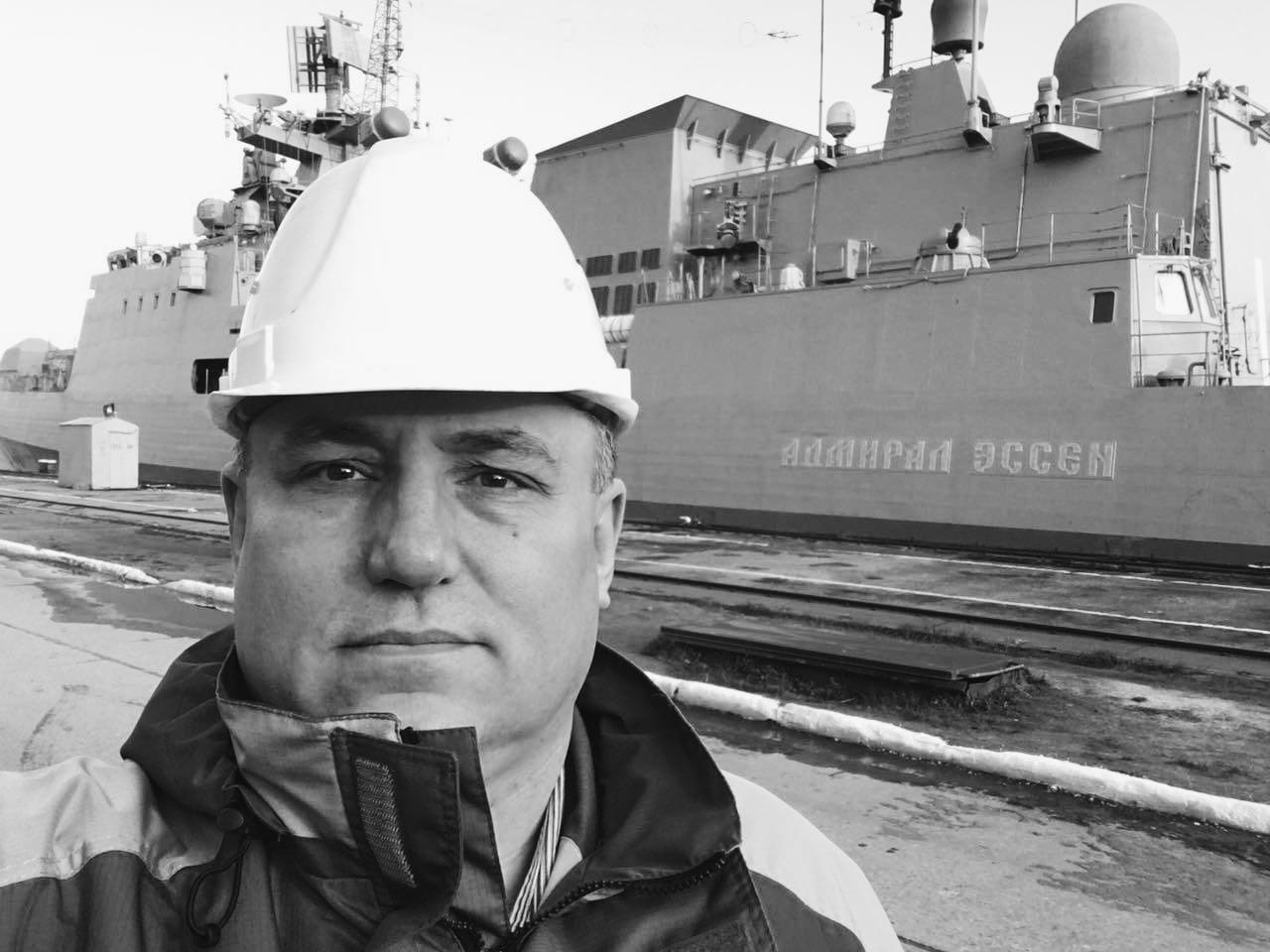 Дмитрий Миронов выразил соболезнования семье скончавшегося управляющего завода «Вымпел»