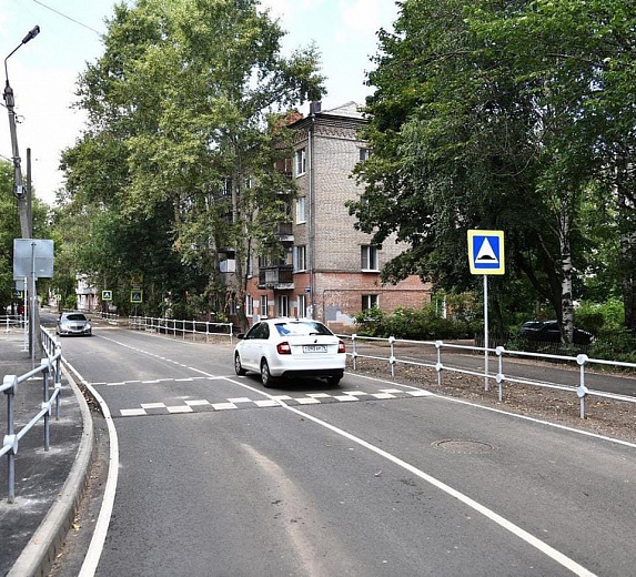 В Ярославле раньше срока закончили ремонт дороги на улице Закгейма