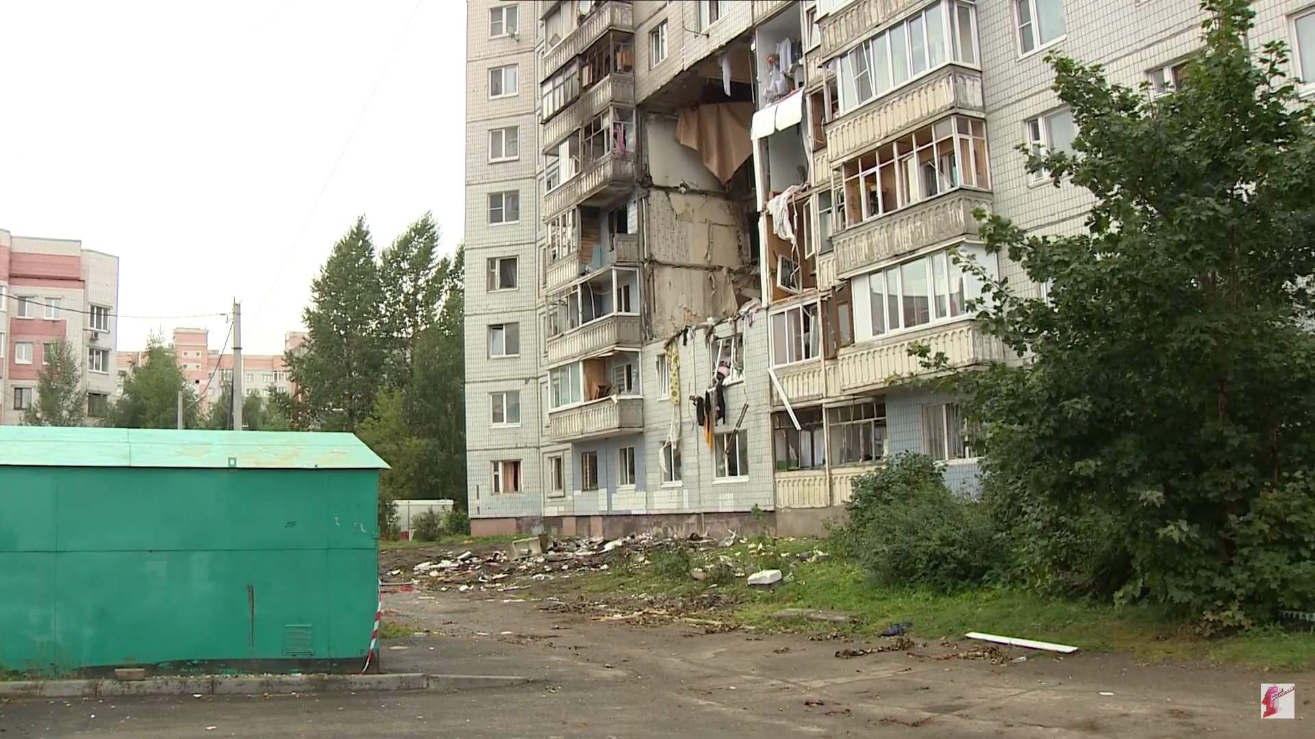 В Ярославле прошли похороны погибших в результате взрыва газа в доме на улице Батова