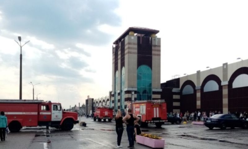 В Ярославле эвакуировались посетители торгового центра из-за сработавшей сигнализации