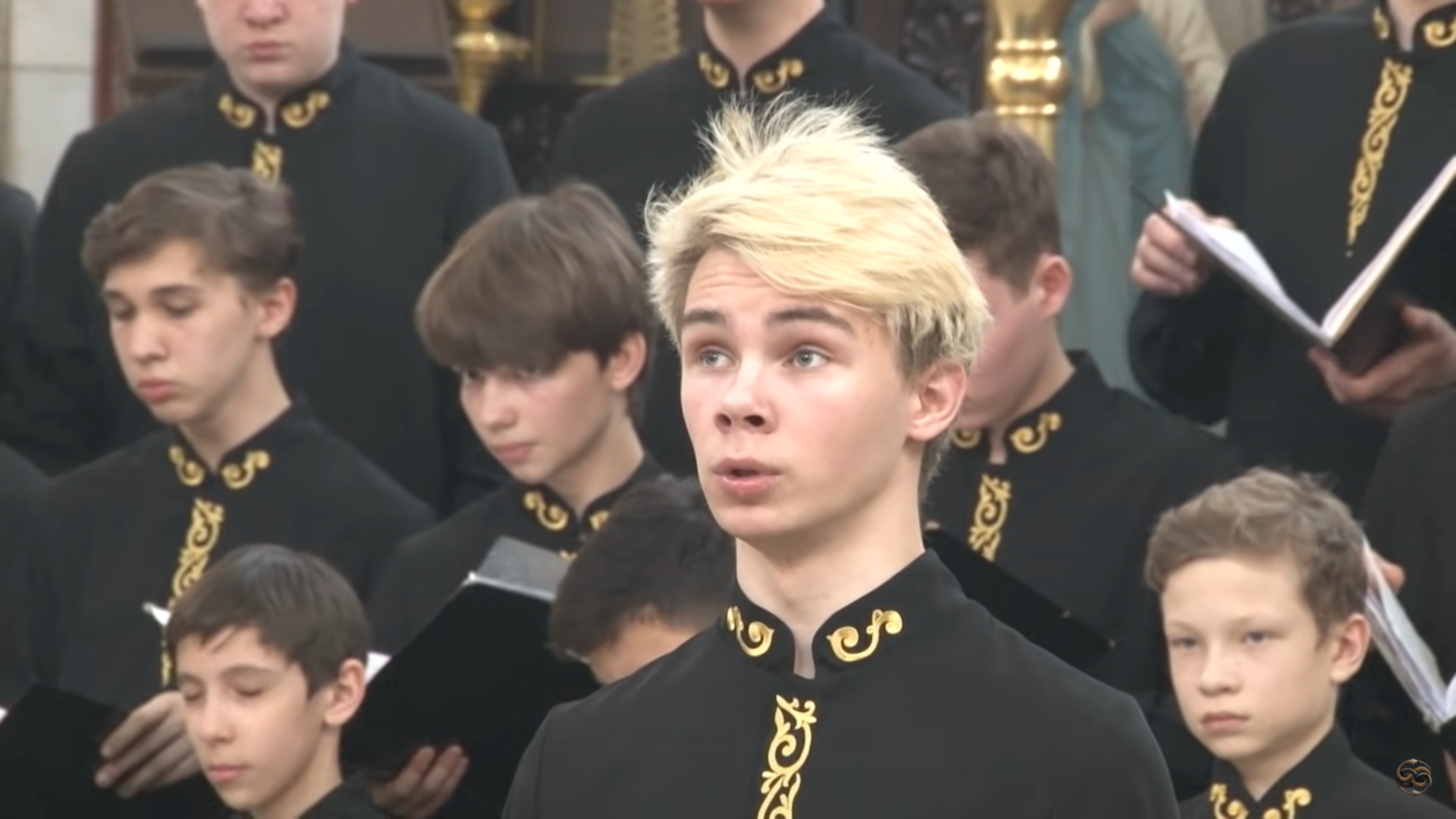 Видео с молодым певцом церковного хора из Рыбинска набрало больше 2 миллионов просмотров на YouTube
