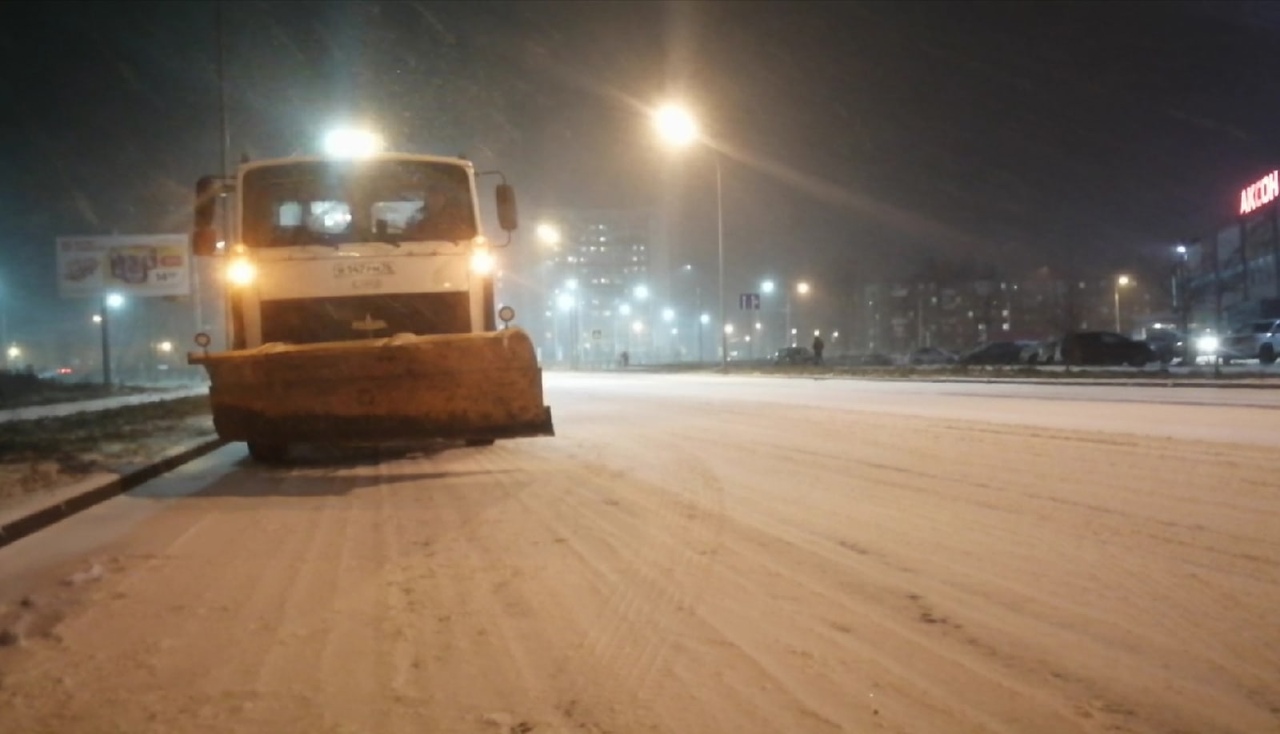 Мэр Рыбинска проверил, как идет уборка заснеженных дорог в городе