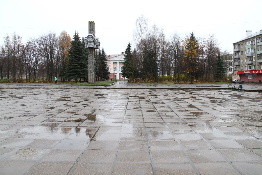 Администрация Рыбинска назвала дату завершения благоустройства Комсомольской площади