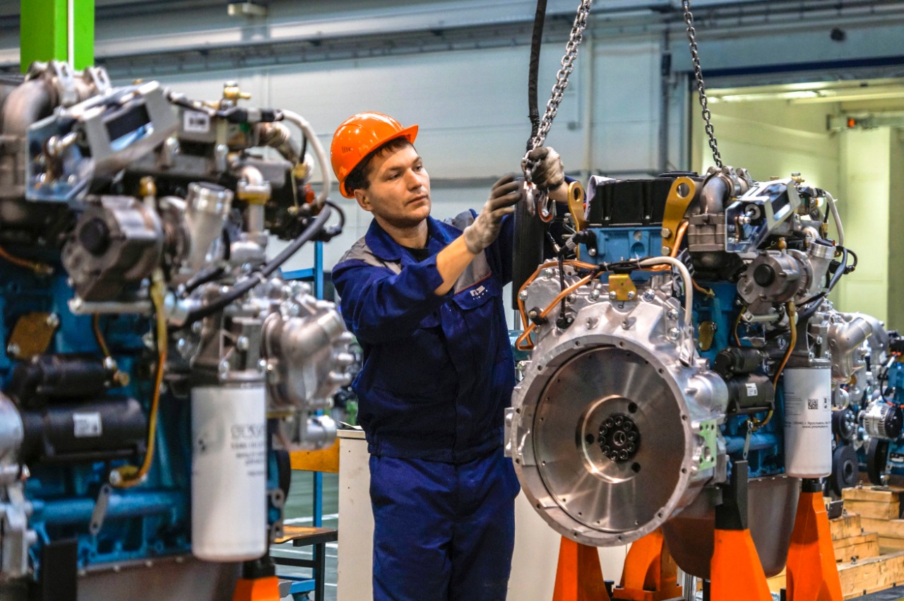 Промышленные предприятия области в 2020 году отгрузили продукции на 450 миллиардов рублей
